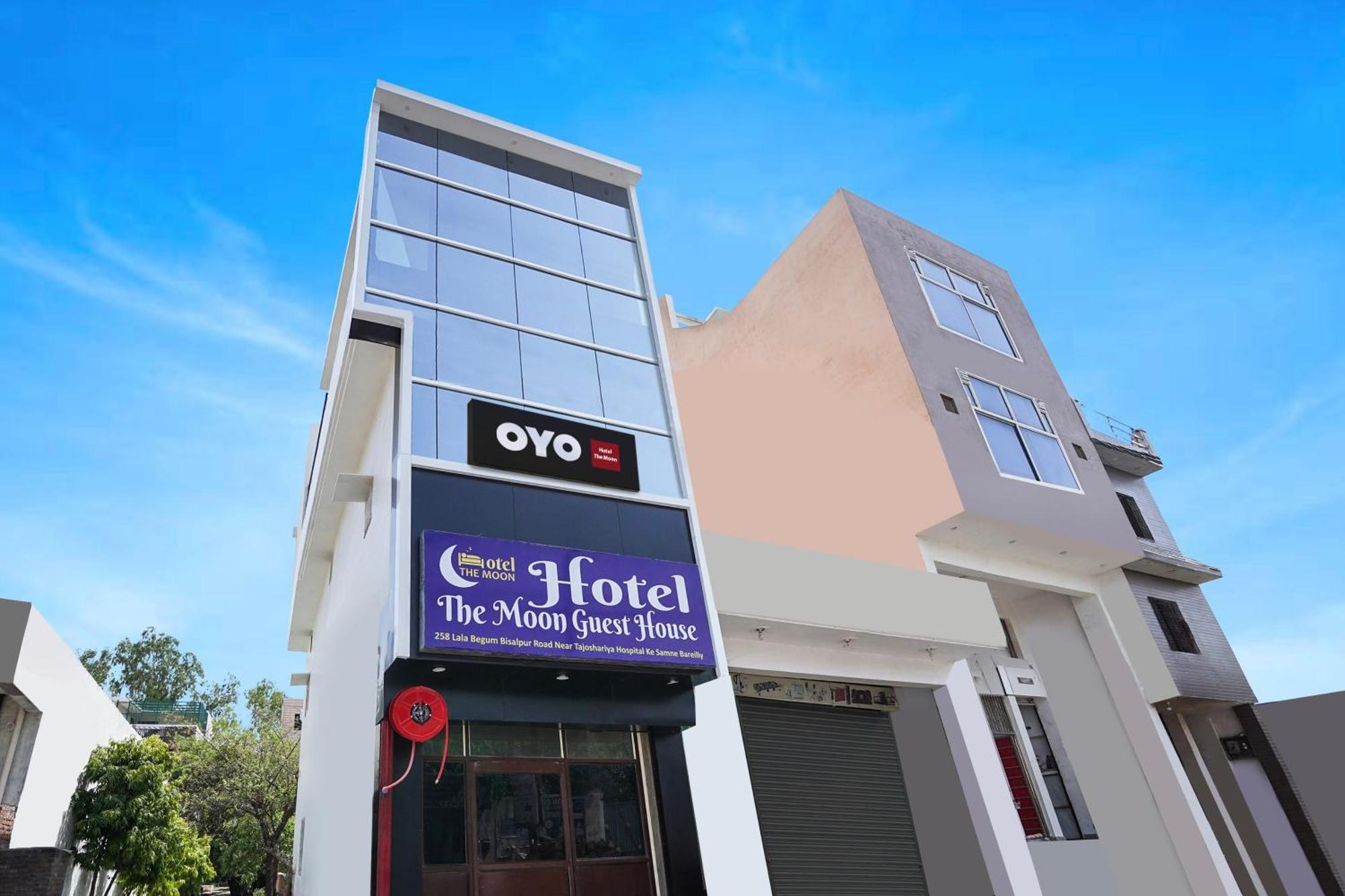 Hotel O The Moon Bareli Kültér fotó