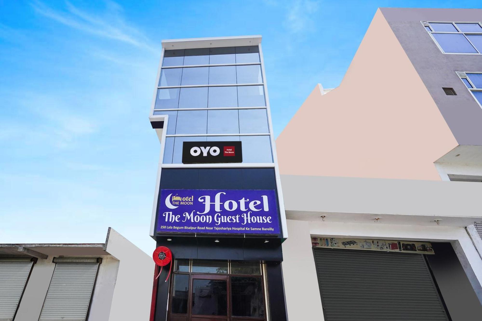 Hotel O The Moon Bareli Kültér fotó